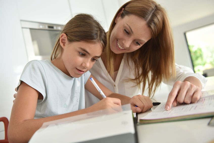 nounou aide aux devoirs