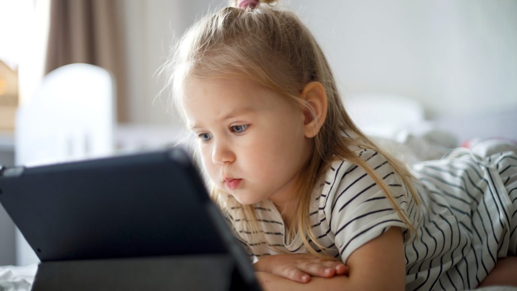 effets des écrans en crèche